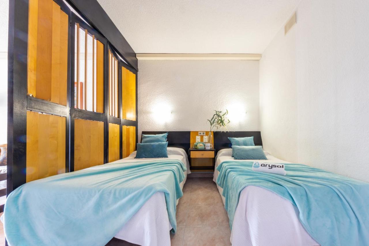 Apartamentos Alboran-Arysal 萨洛 外观 照片